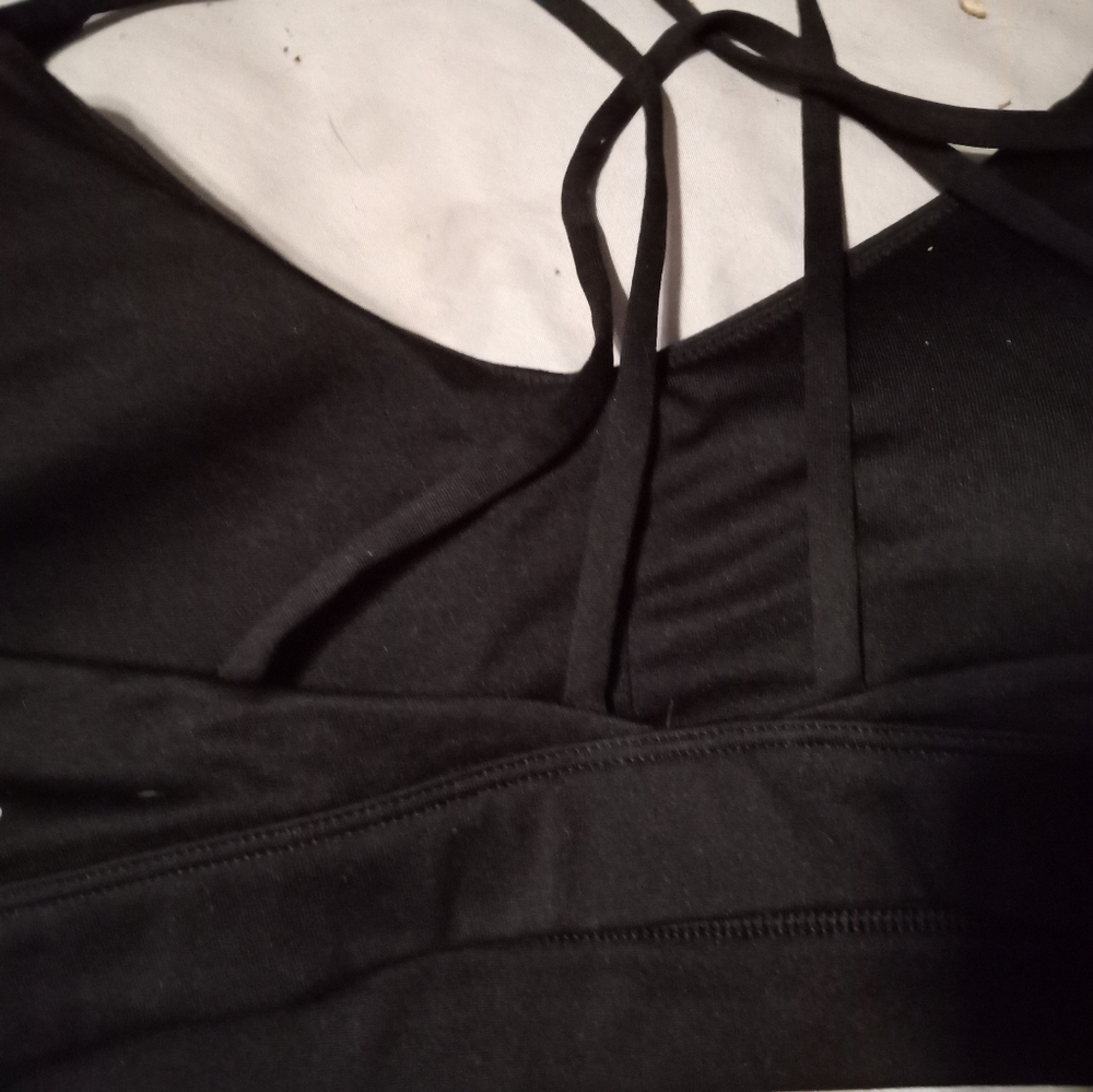 Sports bra & Bralette - Picture 2 of 4